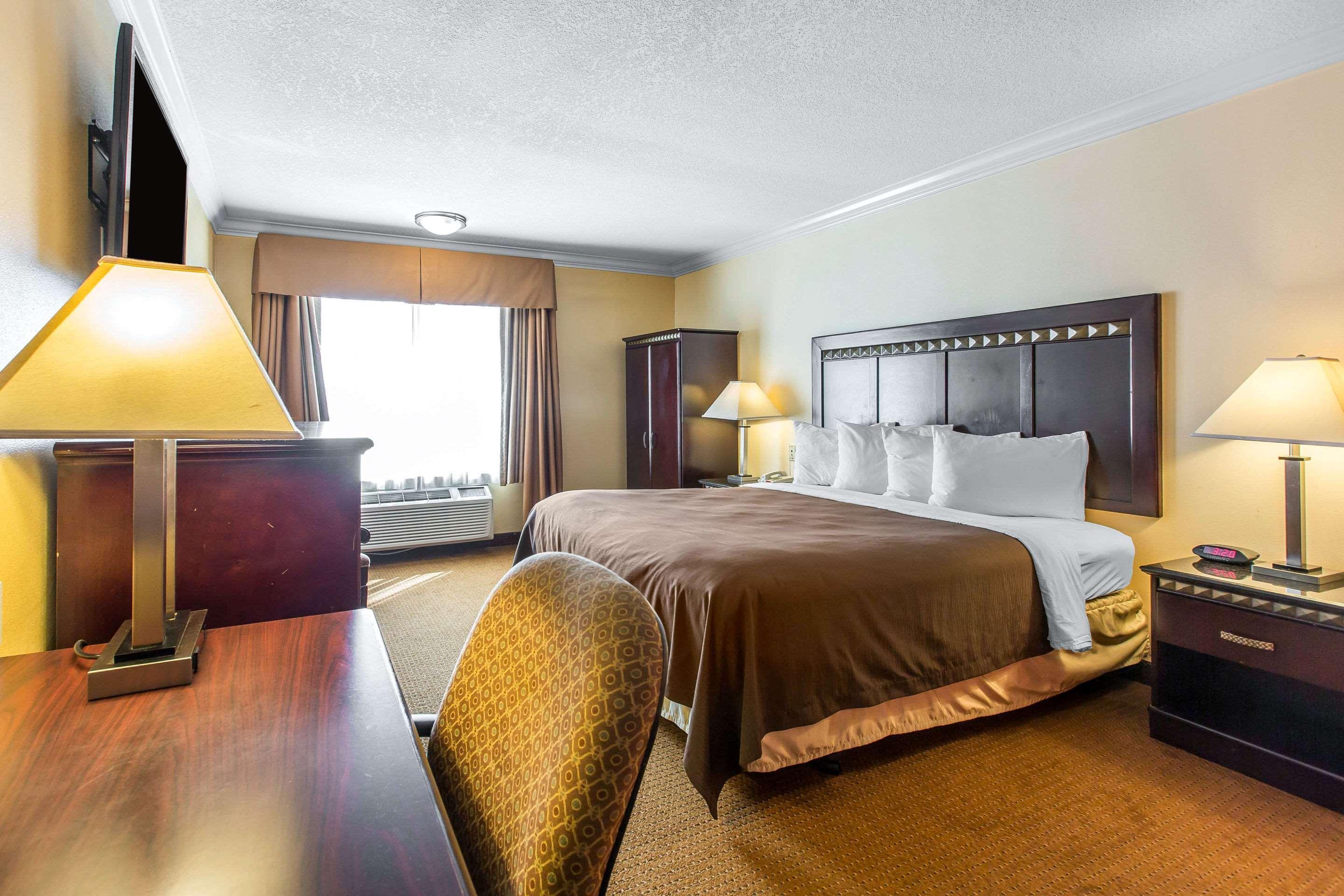 Quality Inn & Suites Bell Gardens-Los Angeles מראה חיצוני תמונה