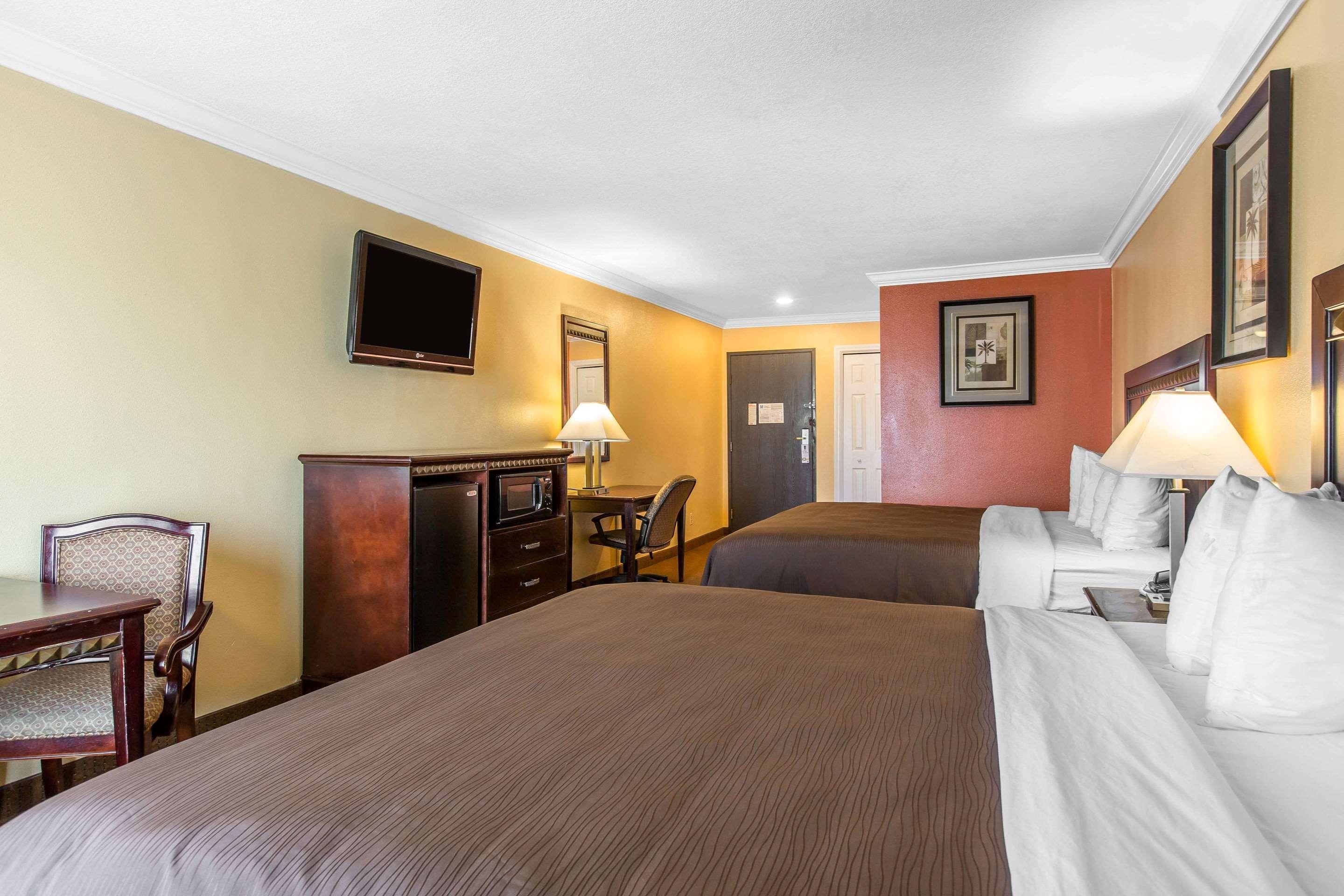 Quality Inn & Suites Bell Gardens-Los Angeles מראה חיצוני תמונה