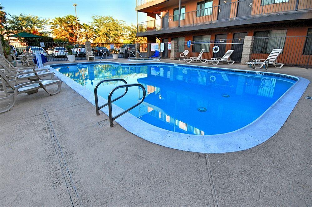 Quality Inn & Suites Bell Gardens-Los Angeles מראה חיצוני תמונה