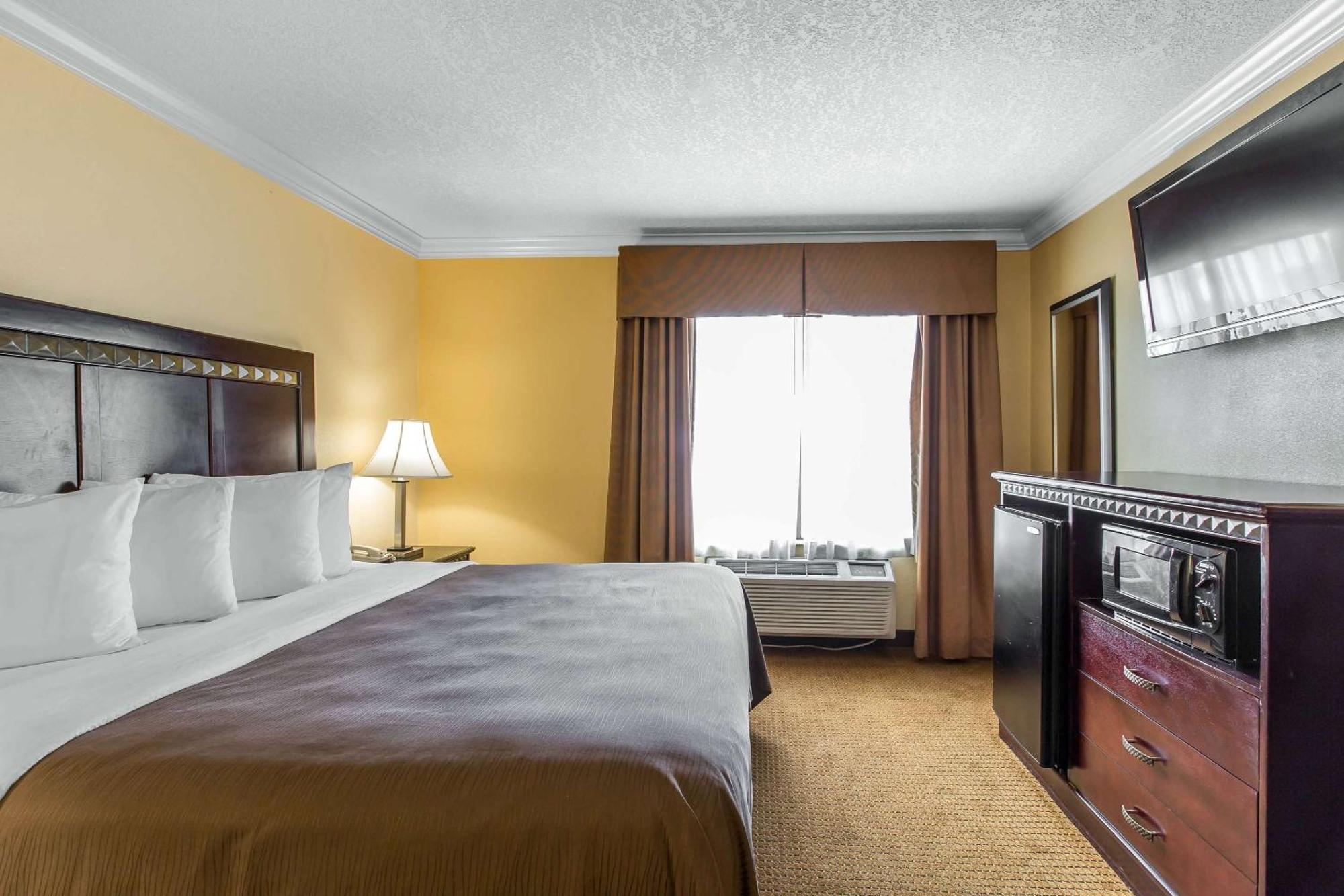 Quality Inn & Suites Bell Gardens-Los Angeles מראה חיצוני תמונה