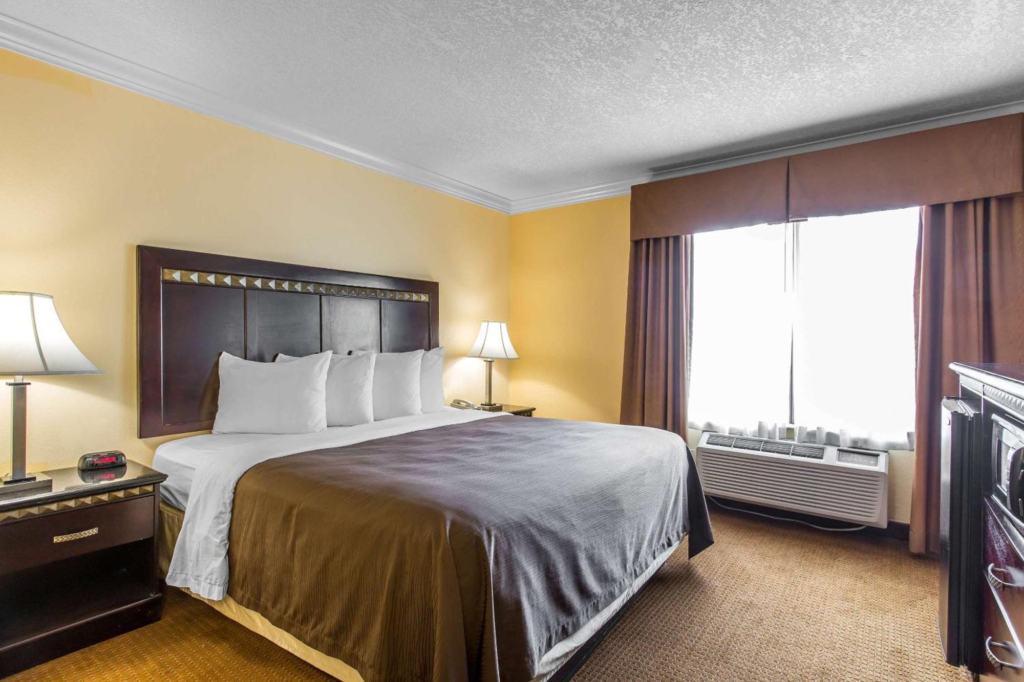 Quality Inn & Suites Bell Gardens-Los Angeles מראה חיצוני תמונה