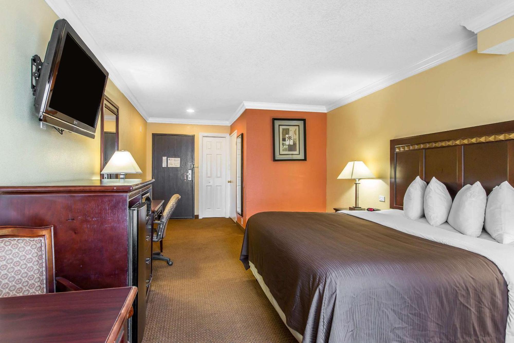 Quality Inn & Suites Bell Gardens-Los Angeles מראה חיצוני תמונה